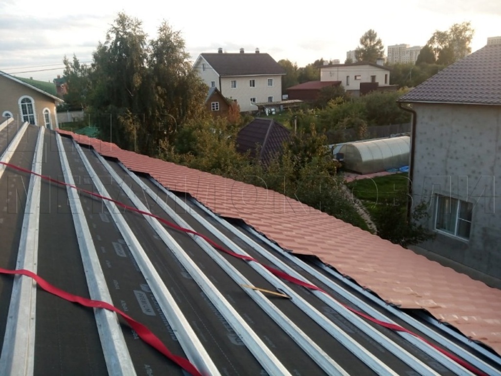 Металлочерепица Геркулес 8004 терракотовый Стальной Бархат от Центра Металлокровли в Туле